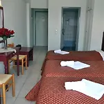 Samaras מלון 3*